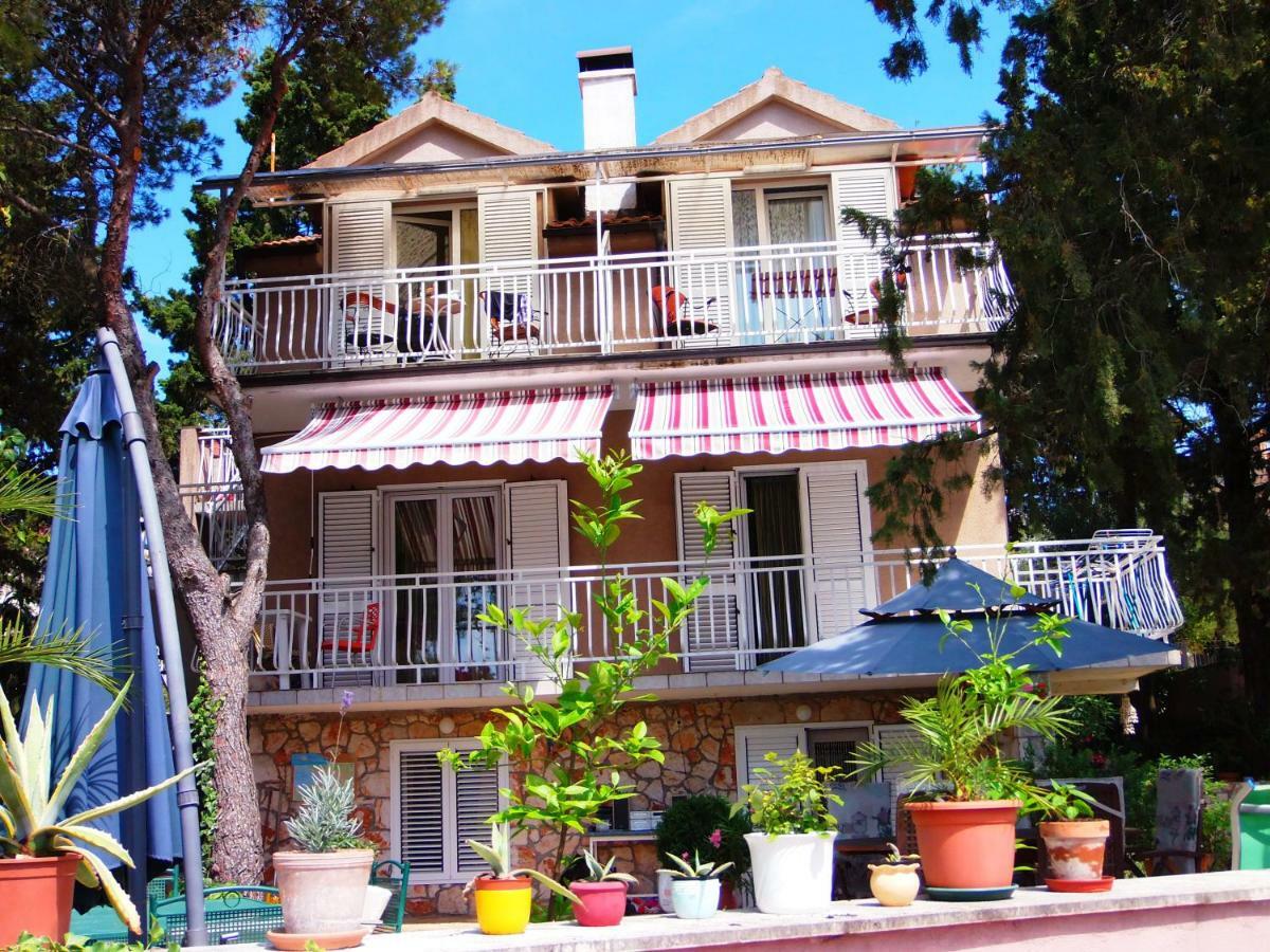 Adrienn Apartments ستاري غراد المظهر الخارجي الصورة